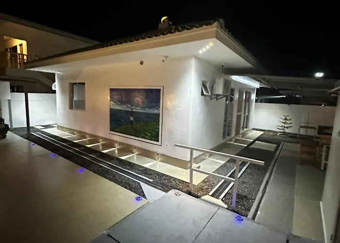 Apartment Hero House
