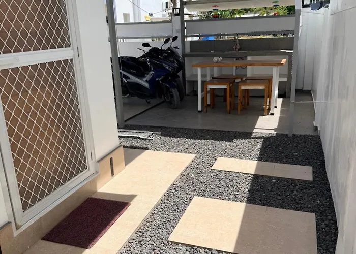 Apartment Hero House Pooc